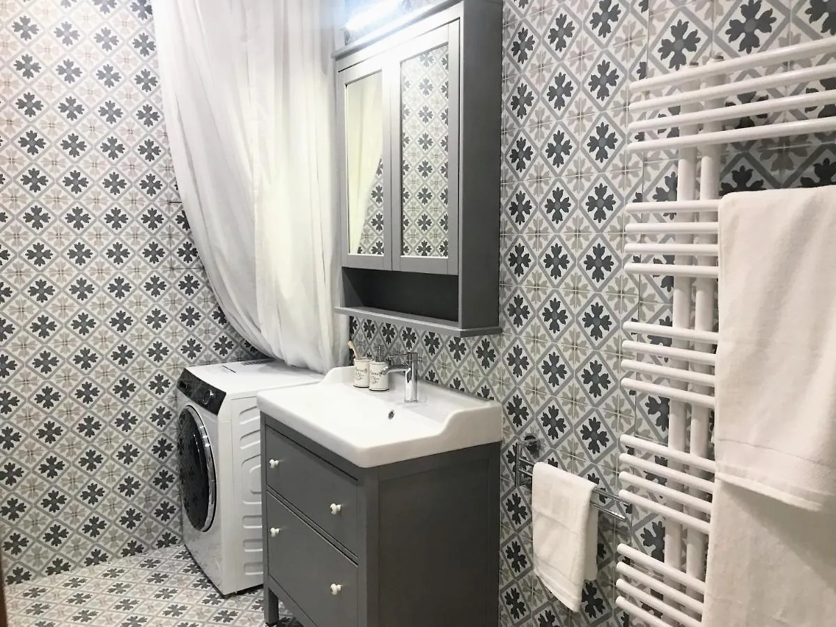 Attic Apartment On Waterfront / View / Netflix Prag 0*,